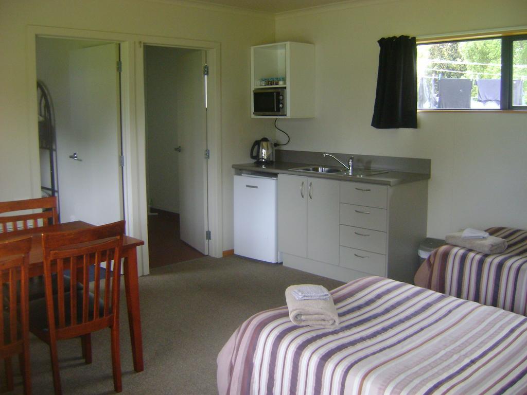 Catlins Newhaven Holiday Park Owaka Δωμάτιο φωτογραφία